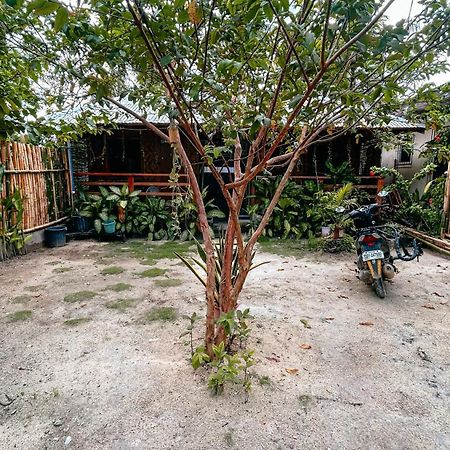 Islo Hut Kaliwa Hotel General Luna  Luaran gambar